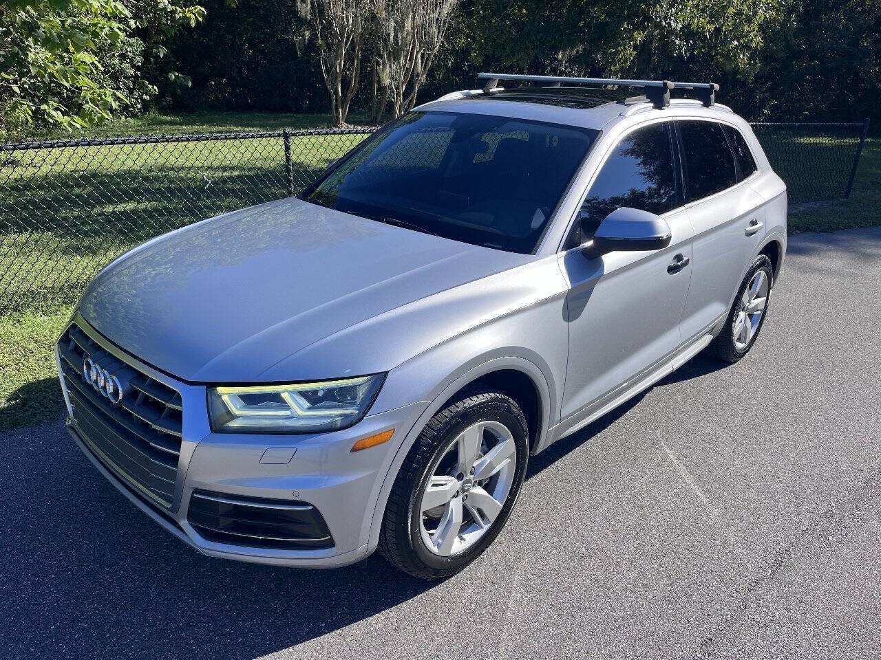Used 2018 Audi Q5 2.0T Premium Plus w/ Premium Plus Package AWD/4WD image 2
