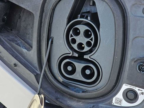 Used 2022 Jaguar I-PACE HSE image 22