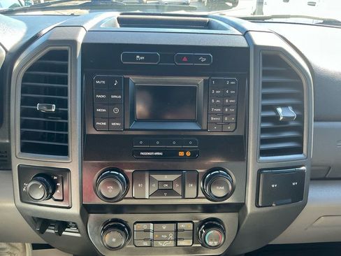 Used 2019 Ford F250 XL w/ Power Equipment Group image 26