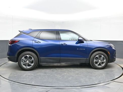 Used 2023 Chevrolet Blazer LT FWD image 15