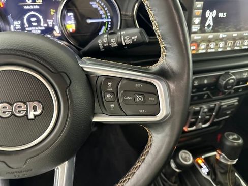 Used 2021 Jeep Wrangler Unlimited Sahara image 16