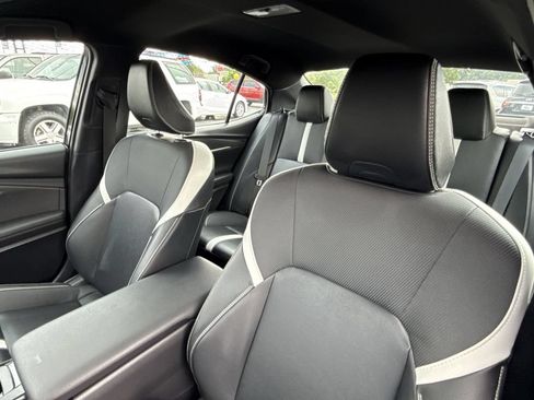 Used 2025 Toyota Camry SE FWD image 10