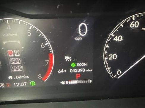 Used 2023 Honda Pilot Sport image 13