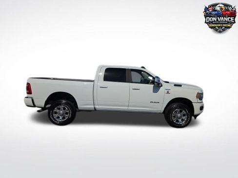 Used 2024 RAM 2500 Laramie AWD/4WD image 4