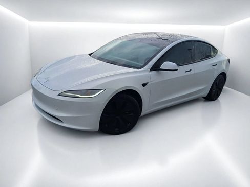 Used 2025 Tesla Model 3 Long Range RWD image 1