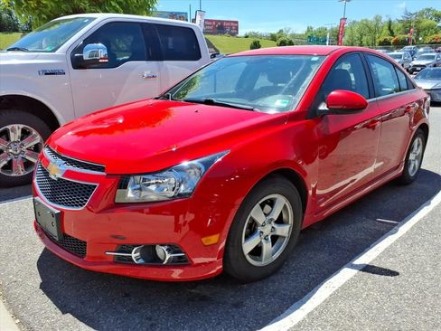 Used 2014 Chevrolet Cruze LT w/ RS Package FWD image 2
