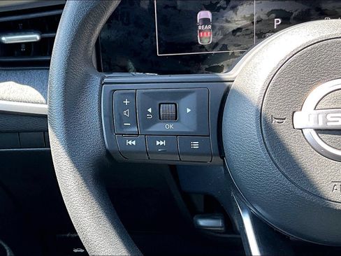 Certified 2025 Nissan Kicks SV AWD/4WD image 16