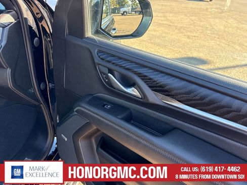 Used 2023 GMC Yukon Denali image 27