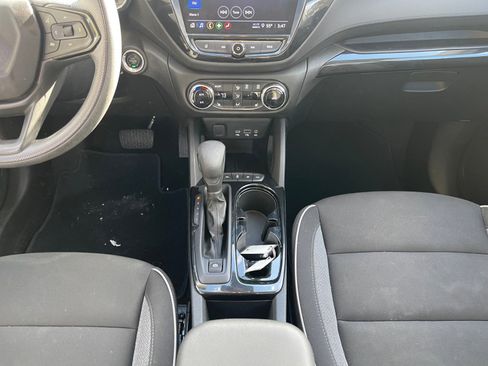 Used 2022 Chevrolet TrailBlazer LT w/ Convenience Package image 12