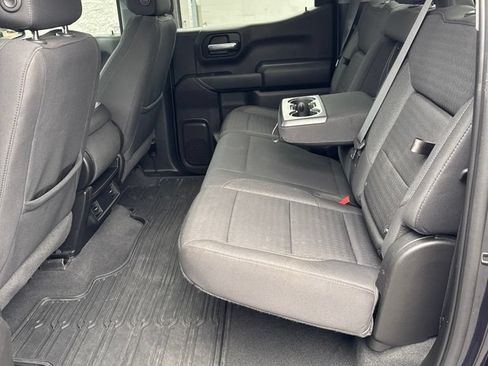 Used 2022 Chevrolet Silverado 1500 Custom Trail Boss AWD/4WD image 11