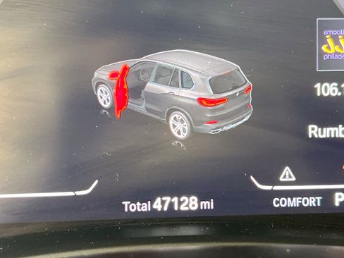 Used 2021 BMW X5 xDrive40i w/ Convenience Package image 12