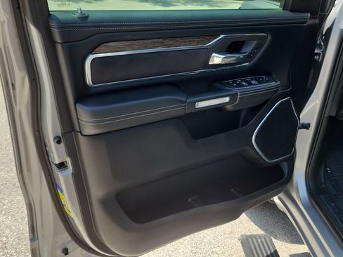Used 2019 RAM 1500 Laramie RWD image 20