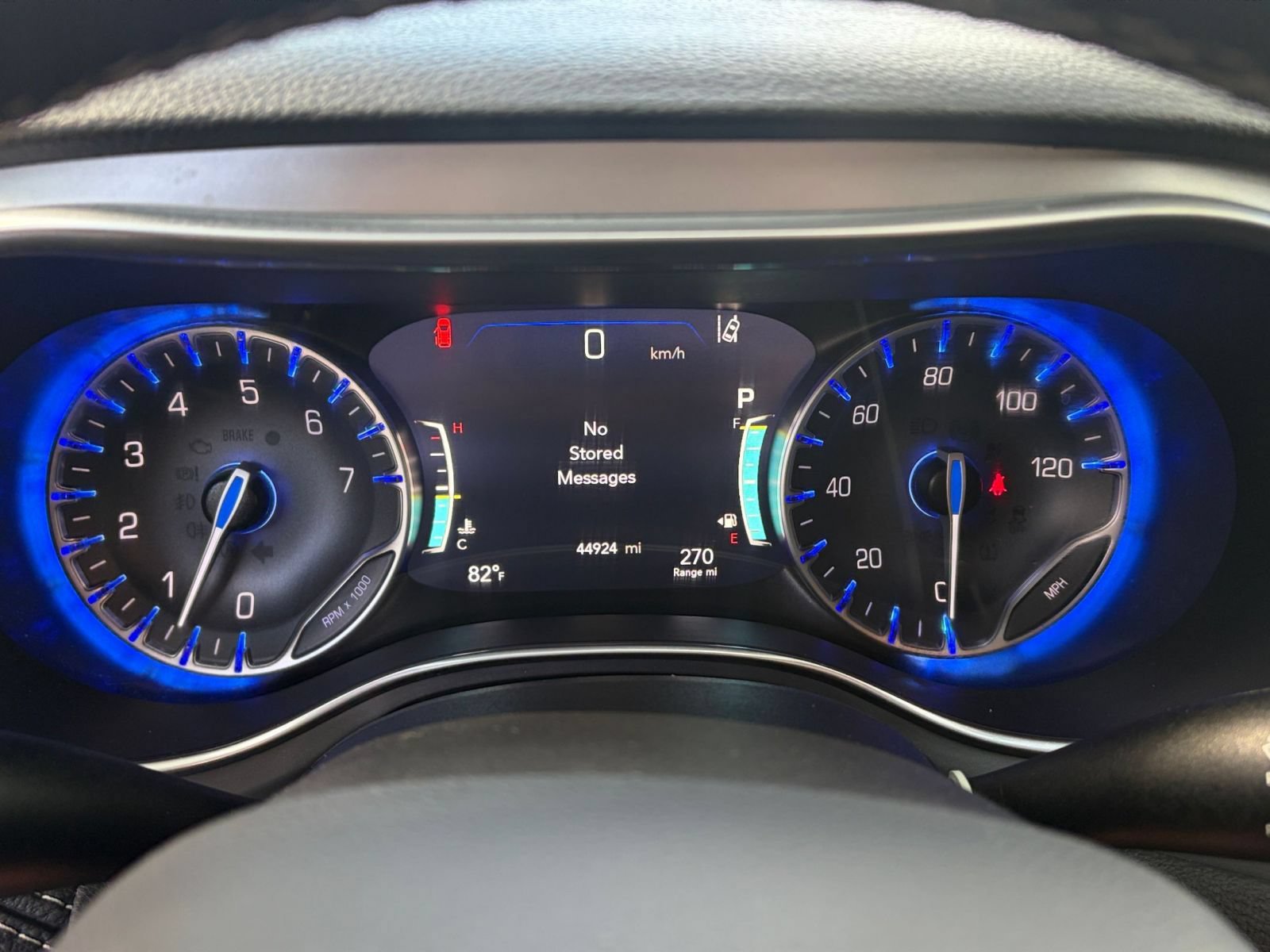 Used 2025 Chrysler Pacifica Limited FWD image 45