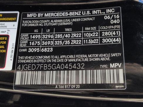 Used 2016 Mercedes-Benz GLE 63 AMG S image 27