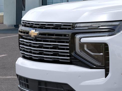 New 2026 Chevrolet Suburban High Country image 13