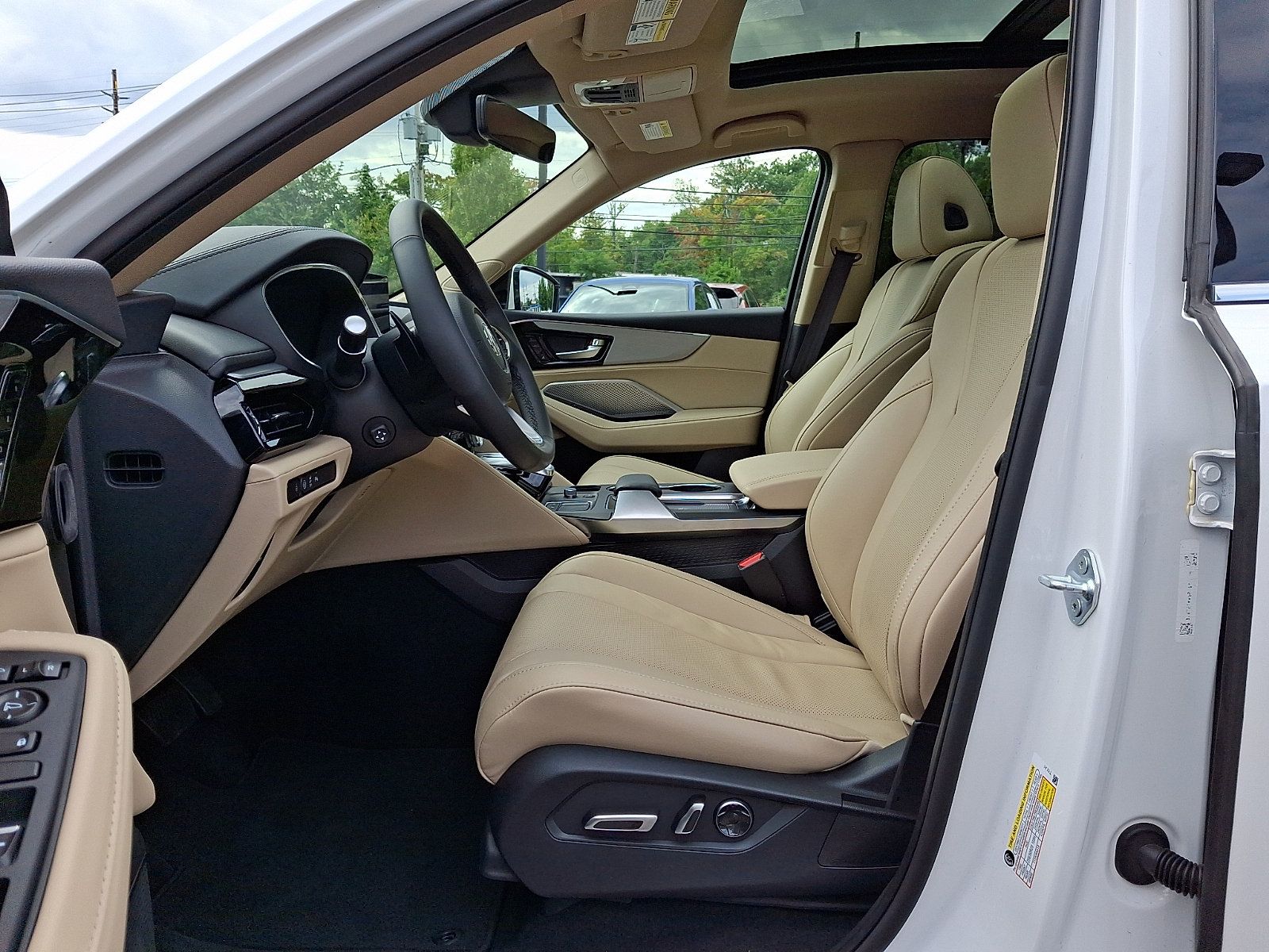 Certified 2024 Acura MDX w/ Technology Package AWD/4WD image 13