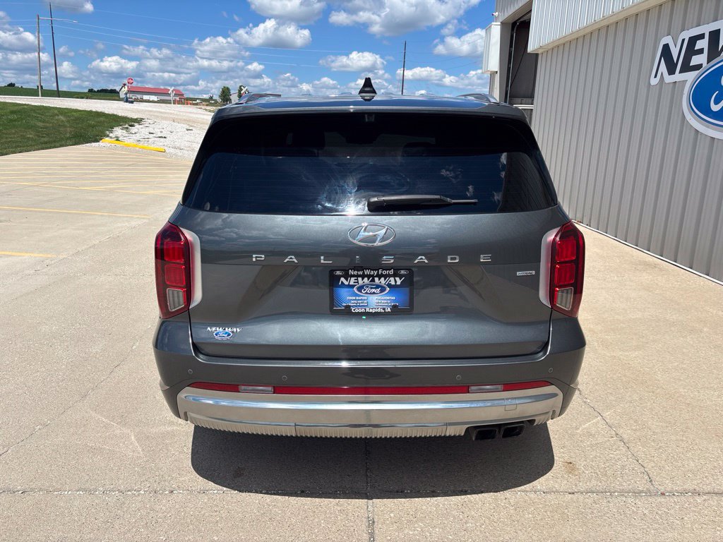 Used 2023 Hyundai Palisade Calligraphy AWD/4WD image 6