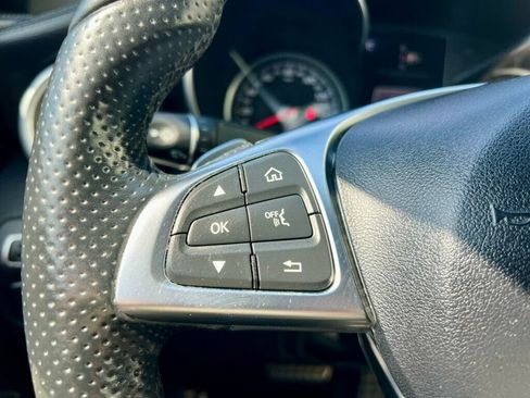 Used 2015 Mercedes-Benz C 300 4MATIC Sedan image 20