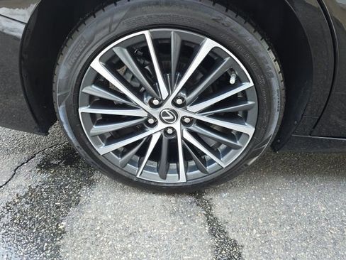 Used 2023 Lexus ES 350 w/ Premium Package image 9