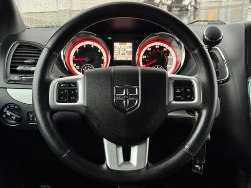 Used 2017 Dodge Grand Caravan GT image 15