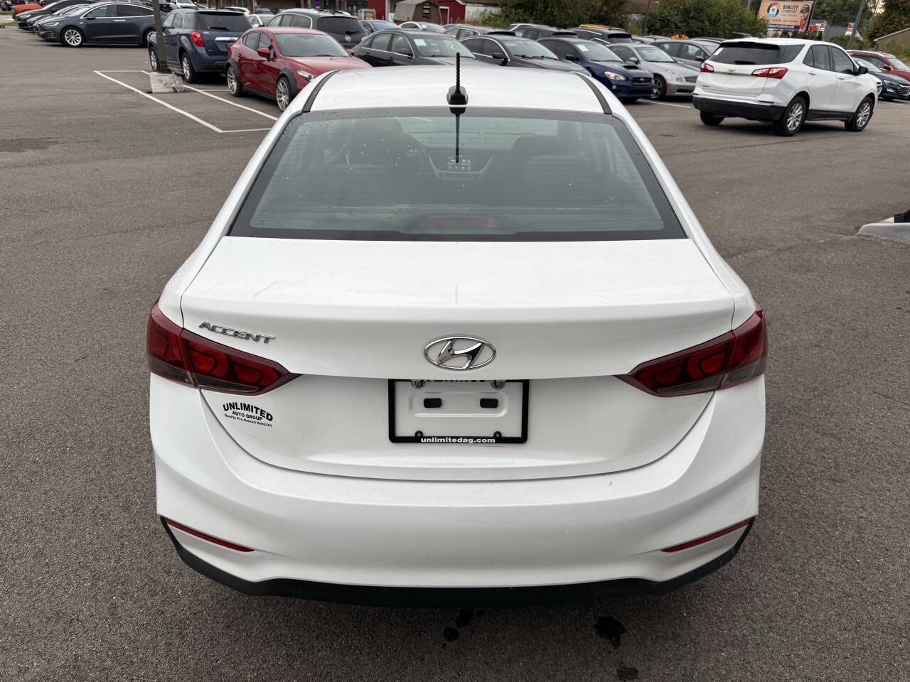 Used 2021 Hyundai Accent SEL FWD image 9