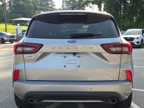 Used 2023 Ford Escape ST-Line w/ Tech Pack #1 FWD image 4