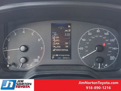 Used 2024 Toyota Corolla LE image 16