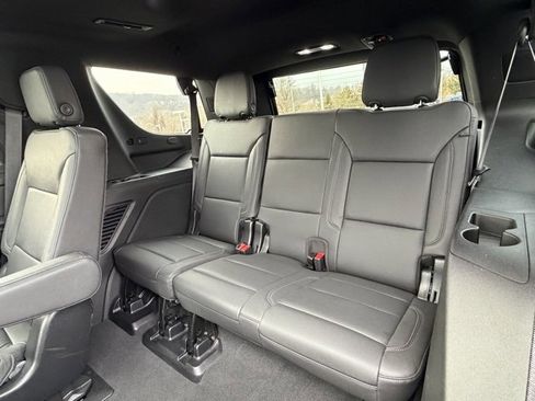 Used 2024 Chevrolet Tahoe LT w/ Luxury Package image 40