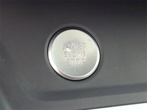 Used 2019 Audi Q3 2.0T Premium image 25