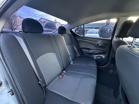 Used 2014 Nissan Versa SV image 22