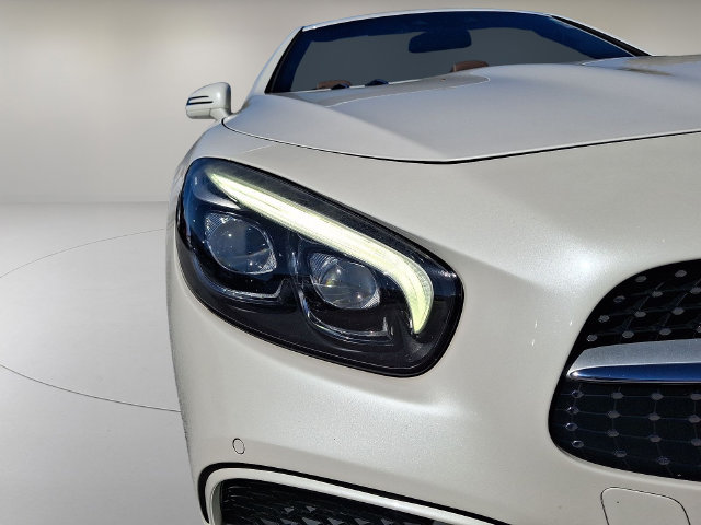 Used 2019 Mercedes-Benz SL 550 image 9