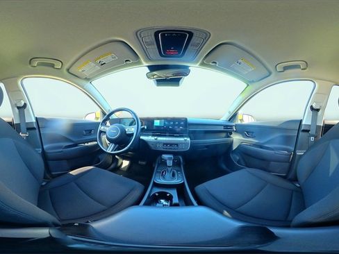 Used 2024 Hyundai Kona SEL image 32