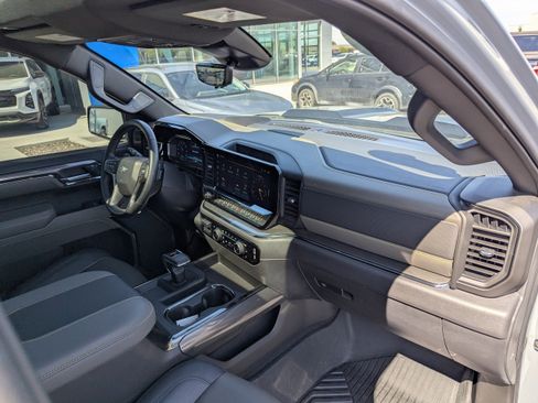 Certified 2024 Chevrolet Silverado 1500 ZR2 w/ ZR2 Bison Edition AWD/4WD image 40