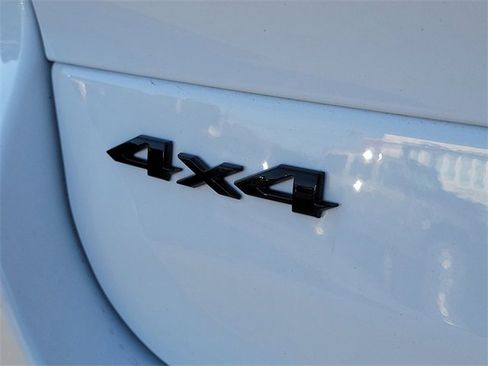 New 2025 Jeep Grand Cherokee L Altitude image 6