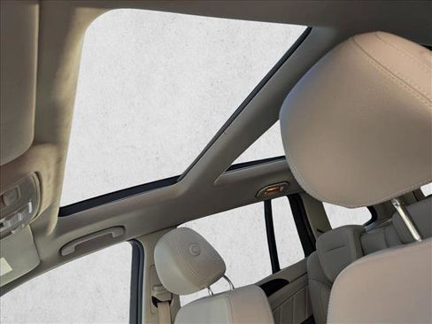 Used 2015 Mercedes-Benz GL 450 4MATIC image 30