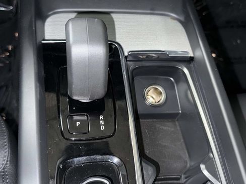 Used 2025 Volvo XC60 B5 Plus AWD/4WD image 24