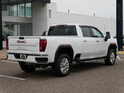 Certified 2022 GMC Sierra 2500 Denali image 3