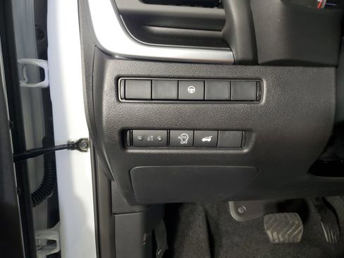 New 2026 Nissan Rogue SV FWD image 27