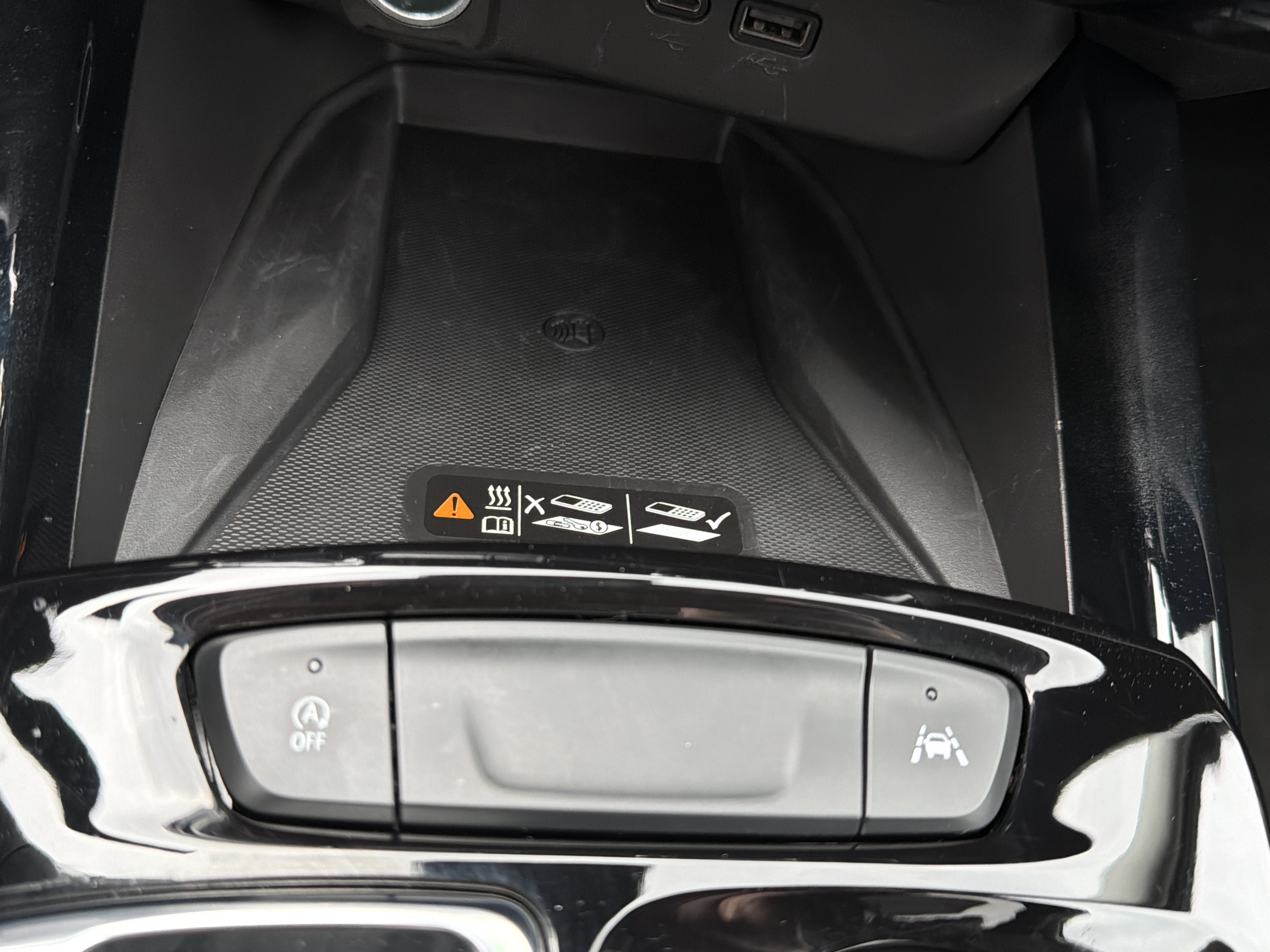 Used 2024 Chevrolet Trax ACTIV w/ Sunroof Package FWD image 20