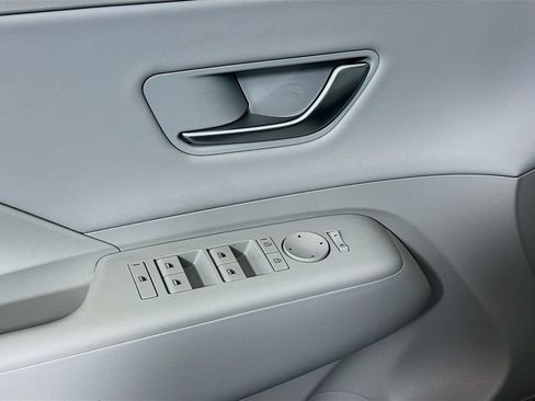 New 2026 Hyundai Kona Limited FWD image 19