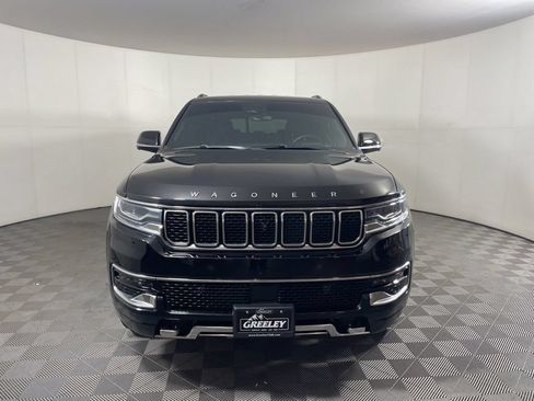 Certified 2023 Jeep Wagoneer Series III w/ Convenience Group I AWD/4WD image 8