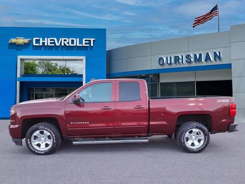 Used 2017 Chevrolet Silverado 1500 LT w/ All Star Edition AWD/4WD image 4