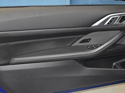 Used 2022 BMW M4 xDrive Competition image 4