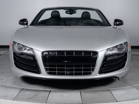 Used 2012 Audi R8 V10 AWD/4WD image 8