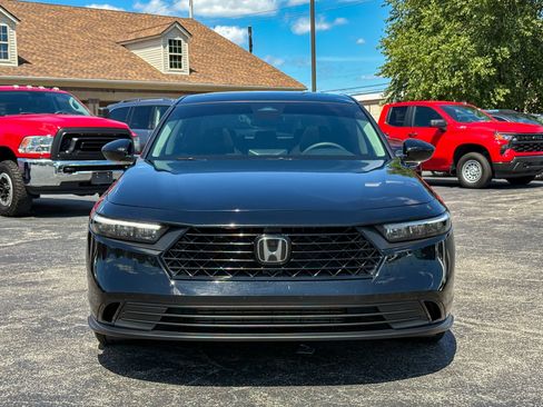 Used 2024 Honda Accord EX image 4
