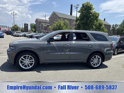 Used 2025 Dodge Durango GT AWD/4WD image 11