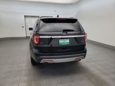 Used 2016 Ford Explorer XLT w/ Equipment Group 202A AWD/4WD image 6