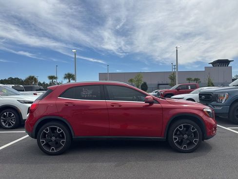 Used 2020 Mercedes-Benz GLA 250 4MATIC image 2