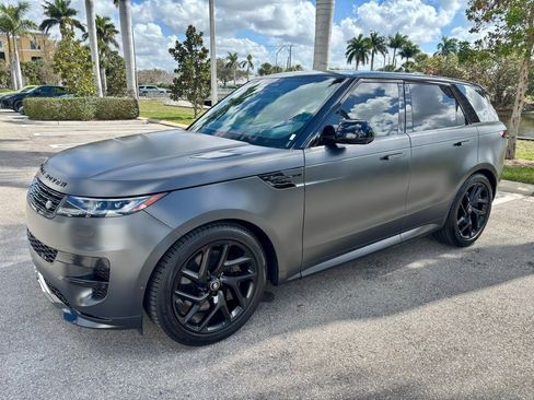 Used 2025 Land Rover Range Rover Sport Dynamic SE image 11