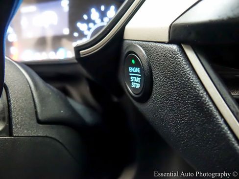 Certified 2022 Ford Escape SE w/ Cold Weather Package FWD image 14
